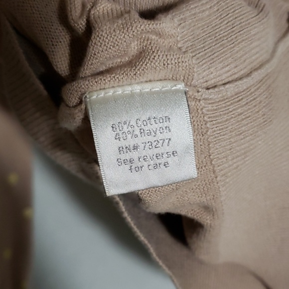 Lauren Conrad Gold dots on tan vneck small - Picture 4 of 4